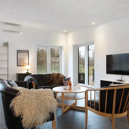 Newly Built For 8 People Close To Сasa de vacaciones