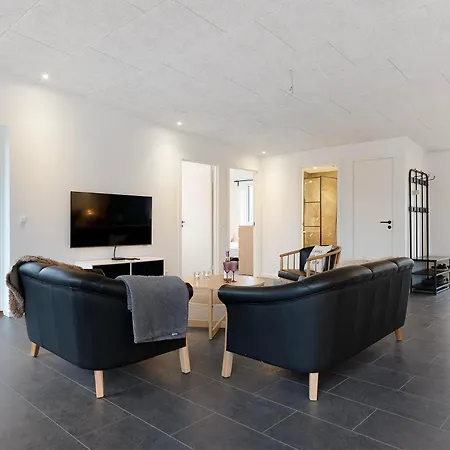 Сasa de vacaciones Newly Built For 8 People Close To *